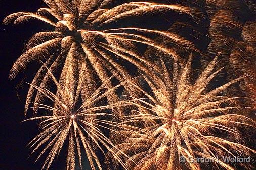 Winterlude 2010 Fireworks_13686.jpg - Winterlude ('Bal de Neige' in French) is the annual winter festivalof Canada's capital region (Ottawa, Ontario and Gatineau, Quebec).Photographed from Gatineau (Hull), Quebec, Canada.